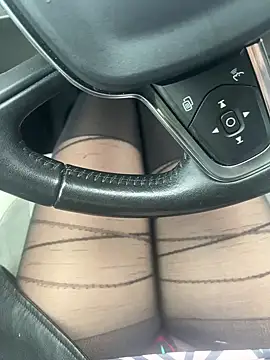 Snapshot of blondegirlx chatting on November 23, 10:48 am blondegirlx online show from November 23, 10:48 am