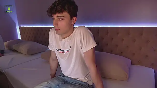 Snapshot of Richard_steele_hot chatting on October 30, 3:13 pm Richard steele hot online show from October 30, 3:13 pm