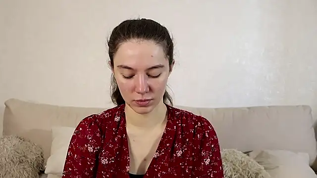 Snapshot of Petalwren chatting on February 5, 11:26 am Petalwren online show from February 5, 11:26 am