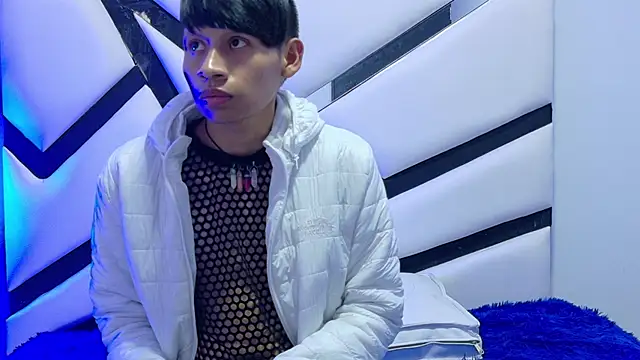 Snapshot of ALEXANDRO_BOVER chatting on November 1, 7:16 pm ALEXANDRO BOVER online show from November 1, 7:16 pm