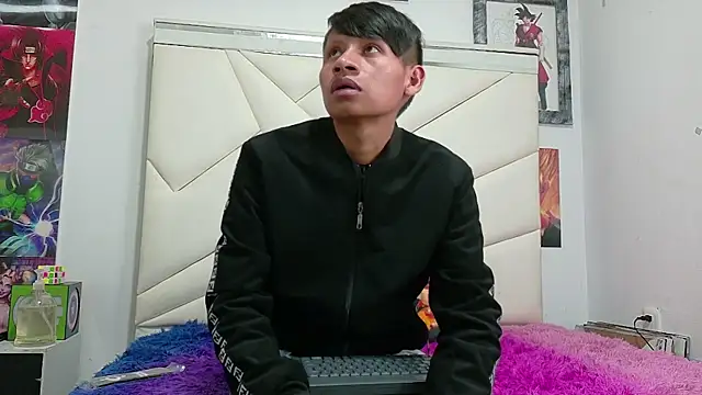 Snapshot of ALEXANDRO_BOVER chatting on December 1, 9:09 pm ALEXANDRO BOVER online show from December 1, 9:09 pm