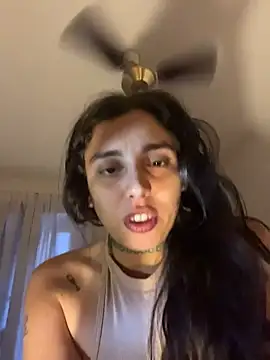 gigi333regi online show from November 27, 9:33 am