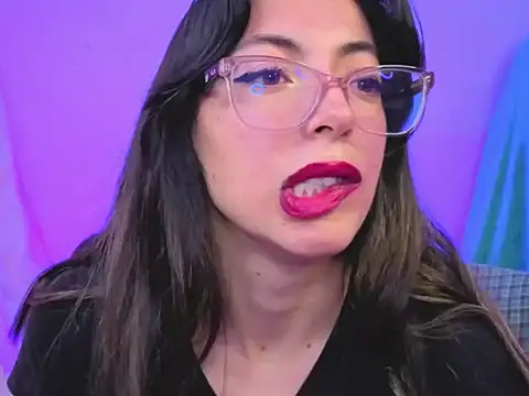 zylla storn online show from February 8, 8:18 am