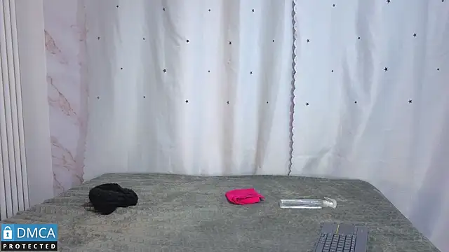 eva delight  online show from February 9, 11:03 am