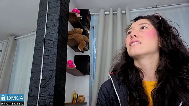 eva delight  online show from March 12, 11:05 am