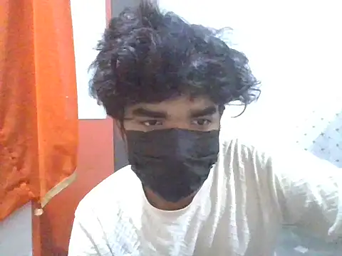 Snapshot of kriZ08 chatting on May 3, 11:05 am kriZ08 online show from May 3, 11:05 am