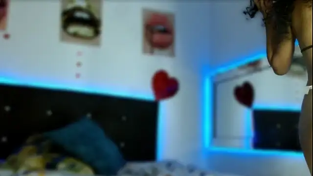 Snapshot of antonella_pink2 chatting on November 13, 3:55 pm antonella pink2 online show from November 13, 3:55 pm