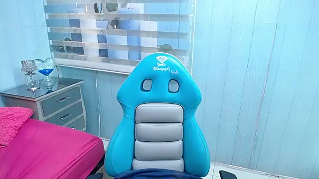 Snapshot of valery_soka69 chatting on December 1, 7:41 pm valery soka69 online show from December 1, 7:41 pm