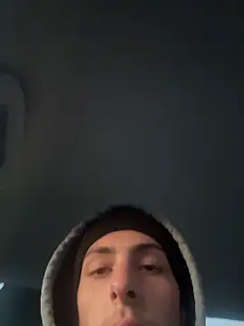 Snapshot of slimshadypt2 chatting on December 5, 1:03 am slimshadypt2 online show from December 5, 1:03 am