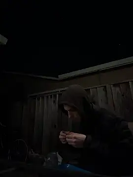 Snapshot of slimshadypt2 chatting on January 9, 6:27 am slimshadypt2 online show from January 9, 6:27 am