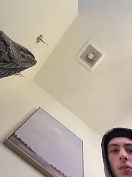 Snapshot of slimshadypt2 chatting on February 25, 10:03 am slimshadypt2 online show from February 25, 10:03 am