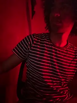 Snapshot of Mixed_Dutch_Boii chatting on December 15, 8:35 pm Mixed Dutch Boii online show from December 15, 8:35 pm