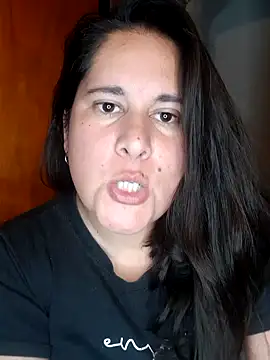 Snapshot of Clara_Arg chatting on November 13, 1:26 am Clara Arg online show from November 13, 1:26 am