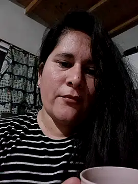 Snapshot of Clara_Arg chatting on November 23, 2:00 am Clara Arg online show from November 23, 2:00 am