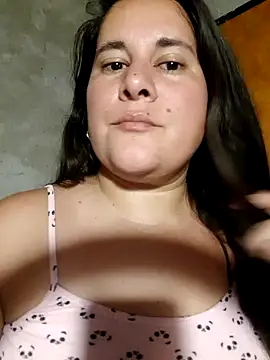 Snapshot of Clara_Arg chatting on January 17, 2:05 am Clara Arg online show from January 17, 2:05 am