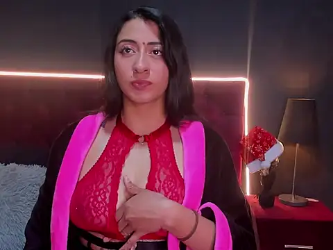 Snapshot of ZaraBaicker chatting on December 22, 3:03 am ZaraBaicker online show from December 22, 3:03 am