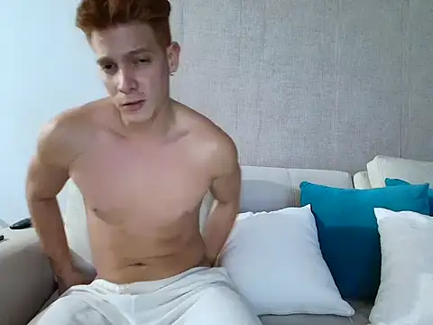 Snapshot of jeffandagus chatting on November 12, 12:11 am jeffandagus online show from November 12, 12:11 am