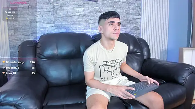 zack joness18 online show from November 30, 5:33 am