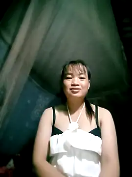 Snapshot of Noelle-e chatting on November 1, 12:07 pm Noelle-e online show from November 1, 12:07 pm