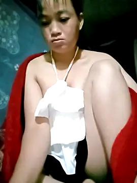 Snapshot of Noelle-e chatting on November 4, 1:27 am Noelle-e online show from November 4, 1:27 am