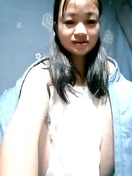 Snapshot of Noelle-e chatting on November 30, 11:20 pm Noelle-e online show from November 30, 11:20 pm