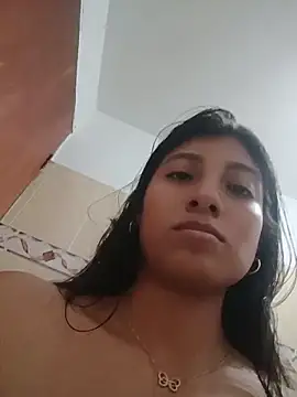 YeseniaRodriguez3 online show from June 12, 11:14 pm