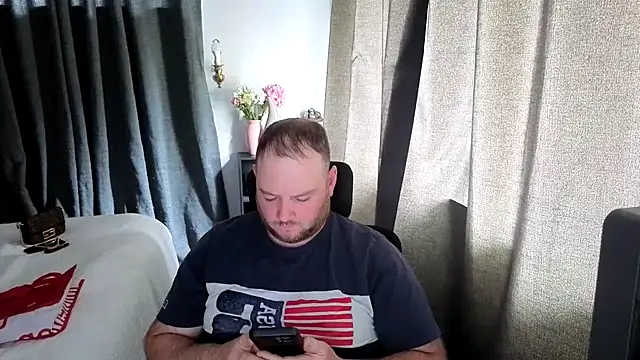 Snapshot of john_clarisa chatting on November 24, 8:52 pm john clarisa online show from November 24, 8:52 pm