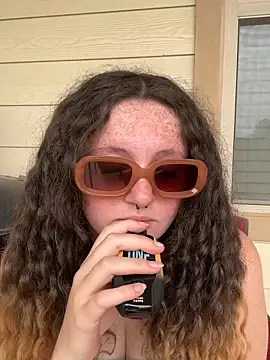 sugasunny04 online show from February 18, 7:54 pm