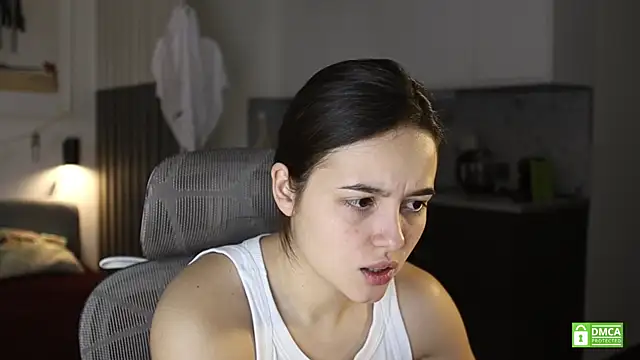 Snapshot of amelie_shine chatting on November 2, 11:34 am amelie shine online show from November 2, 11:34 am