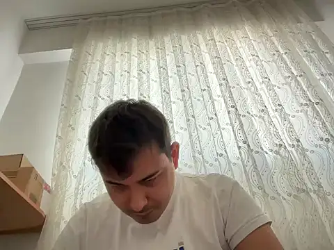 madarato20 online show from December 3, 11:52 am