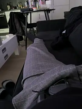 hasanka62 online show from February 14, 12:46 pm