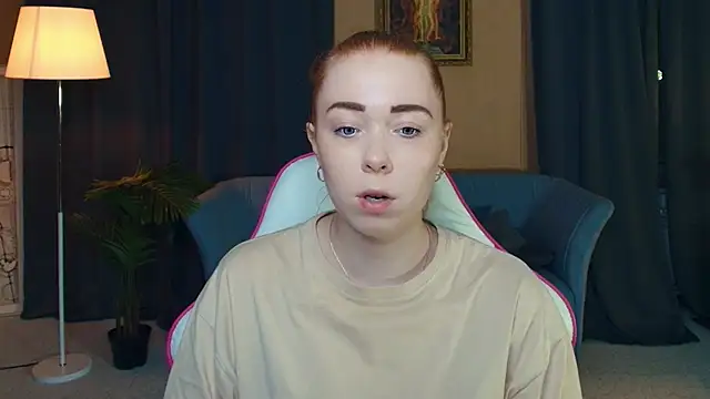 AddieOsler online show from December 19, 9:11 pm