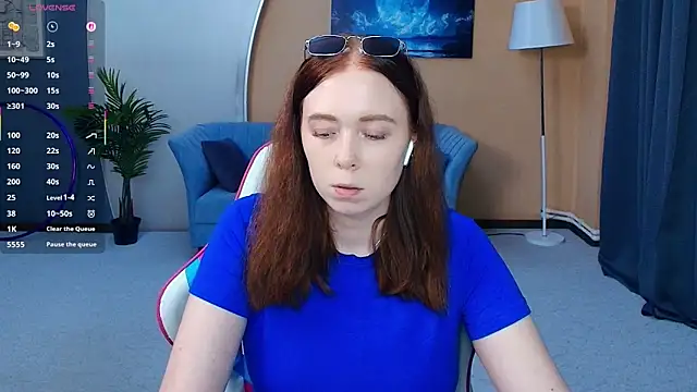 Snapshot of AddieOsler chatting on June 5, 7:41 pm AddieOsler online show from June 5, 7:41 pm