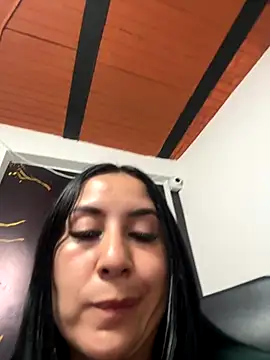 Dannybeplove online show from November 23, 1:11 pm