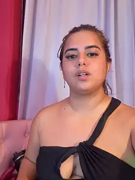 Snapshot of RileyFlame chatting on December 13, 8:14 pm RileyFlame online show from December 13, 8:14 pm