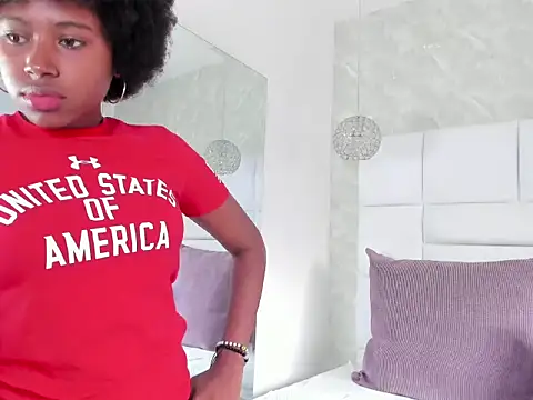 Snapshot of violeta_ruizz chatting on November 13, 5:12 pm violeta ruizz online show from November 13, 5:12 pm