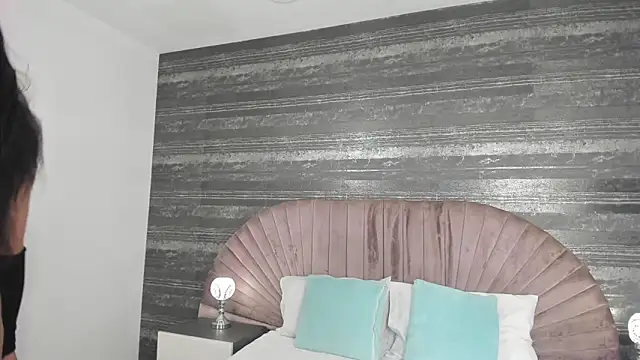 Snapshot of Nayla_Monroee chatting on February 28, 8:32 pm Nayla Monroee online show from February 28, 8:32 pm