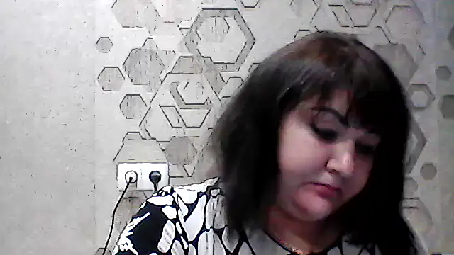 Snapshot of KaralinaLoverq chatting on October 28, 5:04 pm KaralinaLoverq online show from October 28, 5:04 pm