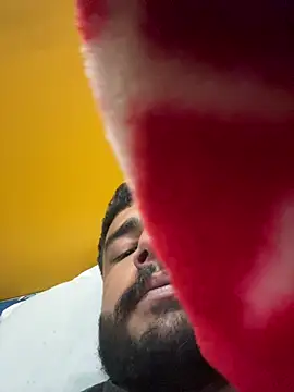 Snapshot of Indianbbc4u@xh chatting on January 13, 12:05 am Indianbbc4uxh online show from January 13, 12:05 am