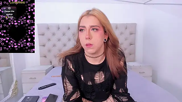 Snapshot of JanneBlossom_ chatting on November 21, 9:13 pm JanneBlossom online show from November 21, 9:13 pm