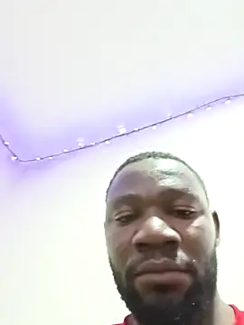 Snapshot of shoodly99 chatting on December 1, 4:06 am shoodly99 online show from December 1, 4:06 am