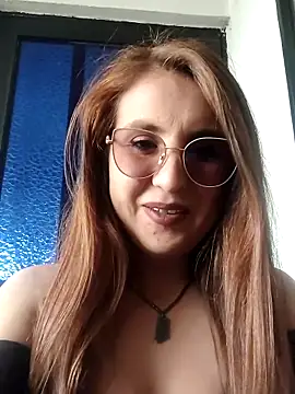 Snapshot of Alyah_1-2 chatting on November 3, 8:32 pm Alyah 1-2 online show from November 3, 8:32 pm