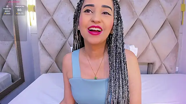 Snapshot of violett_rabbit_ chatting on November 21, 8:29 pm violett rabbit online show from November 21, 8:29 pm