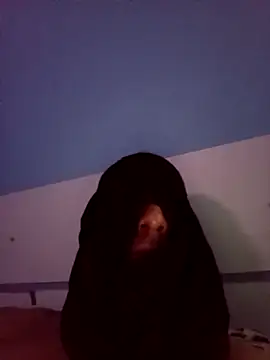 Snapshot of Kruguerdevil chatting on October 26, 10:58 pm Kruguerdevil online show from October 26, 10:58 pm