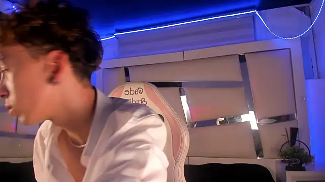 Snapshot of Genesis_ask chatting on November 27, 2:57 am Genesis ask online show from November 27, 2:57 am