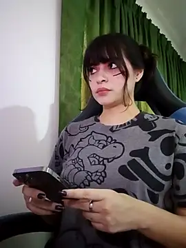 Snapshot of Annagoth_ chatting on November 27, 4:31 pm Annagoth online show from November 27, 4:31 pm