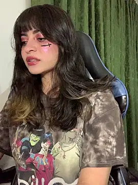 Snapshot of Annagoth_ chatting on December 17, 1:22 am Annagoth online show from December 17, 1:22 am