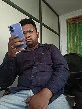 Snapshot of _Ramesh_pj chatting on May 30, 6:54 am Ramesh pj online show from May 30, 6:54 am
