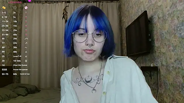 KellePourier online show from February 25, 6:39 pm