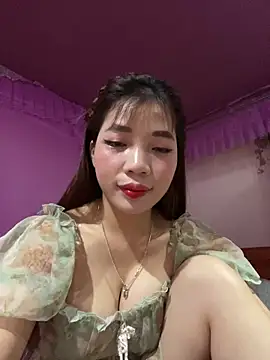 Snapshot of Zlienr023 chatting on November 4, 1:43 pm Zlienr023 online show from November 4, 1:43 pm